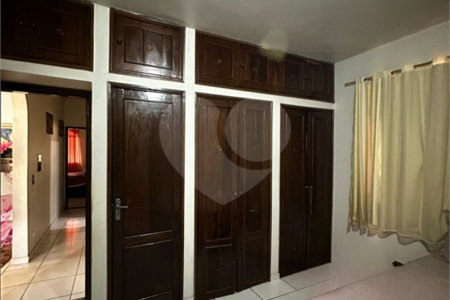 Casa à venda com 3 quartos, sendo 1 suíte, no Centro, Ponta Porã, MS