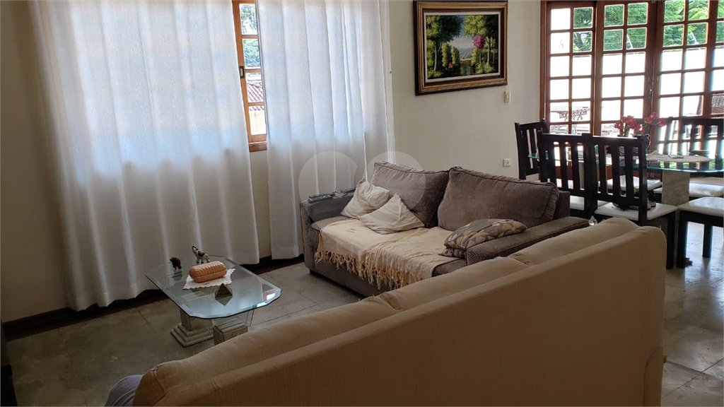 Casa à venda com 3 quartos, sendo 1 suíte, em Jardim das Flores, Atibaia, SP