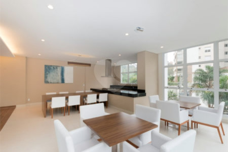 Apartamento à venda com 2 quartos em Vila Andrade, São Paulo, SP