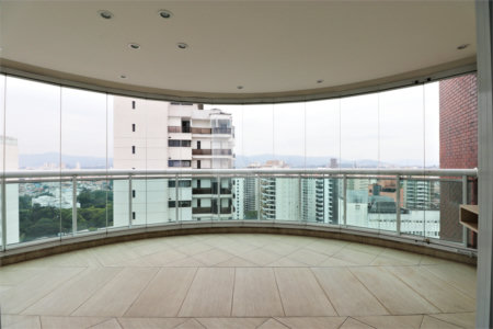 Apartamento à venda com 4 quartos, sendo 3 suítes, em Santana, São Paulo, SP