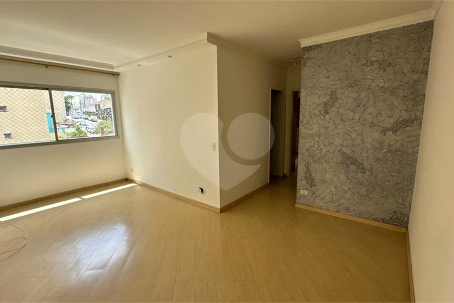 Apartamento 2 quartos (1suíte) 1 vaga na rua Piracema próximo a Saint Tropez