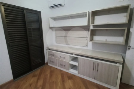 Apartamento à venda com 3 quartos, sendo 1 suíte, em Urbanova Vi, São José dos Campos, SP