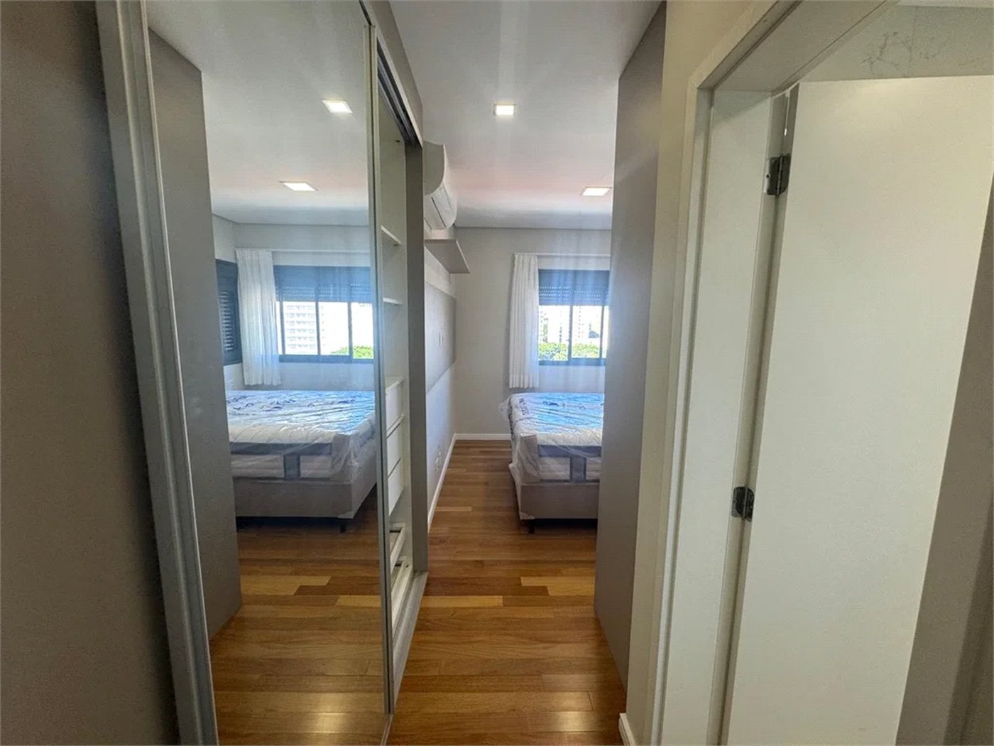 Apartamento à venda com 3 suítes em Brooklin Paulista, São Paulo, SP