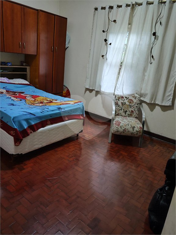 Casa à venda com 2 quartos em Vila Galvão, Guarulhos, SP