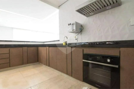 Apartamento à venda com 2 quartos, sendo 1 suíte, em Barra Funda, São Paulo, SP