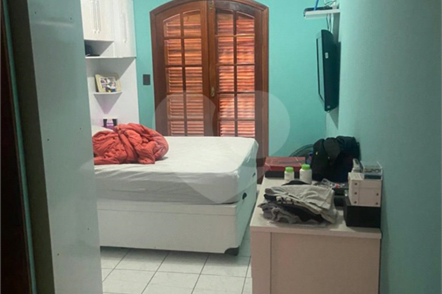 Sobrado à venda com 3 suítes em Tremembé, São Paulo, SP
