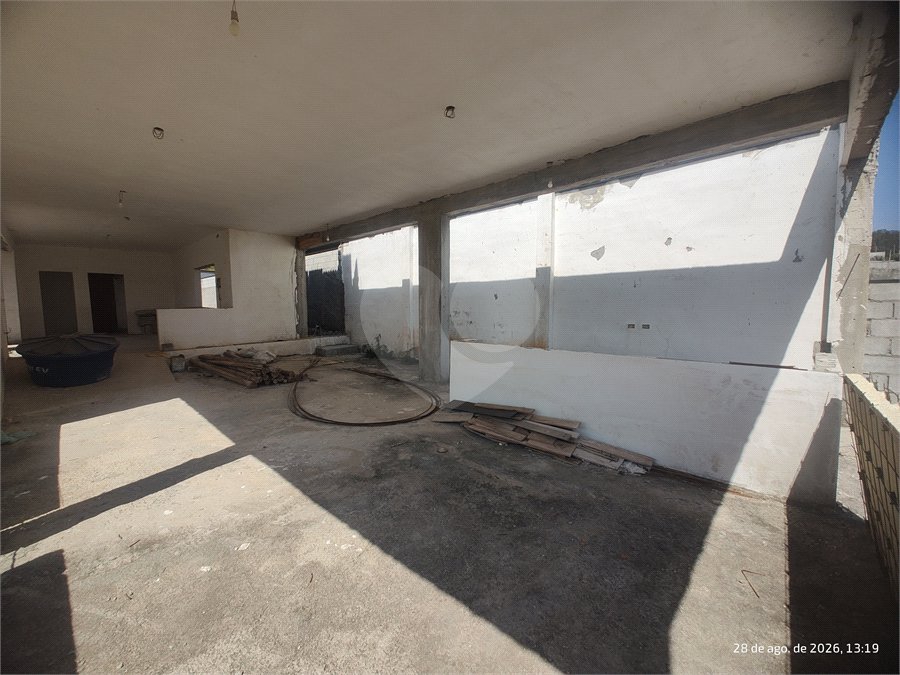 Terreno 810 metros à venda em Atibaia com projeto aprovado exclusivo de alto padrão com construção inacabada