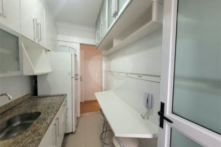 Apartamento para alugar com 2 quartos em Vila Anastácio, São Paulo, SP