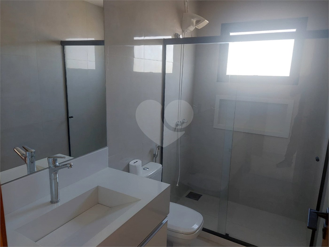 Casa à venda com 4 quartos, sendo 3 suítes, em Ogiva, Cabo Frio, RJ