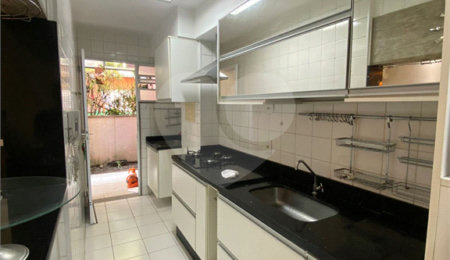 Apartamento à venda com 3 quartos, sendo 1 suíte,  em Campo Grande, Rio de Janeiro, RJ