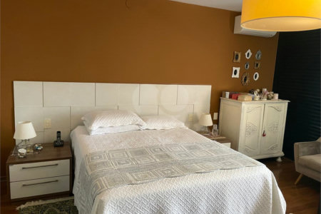 Casa de Vila à venda com 4 suítes em Morumbi, São Paulo, SP