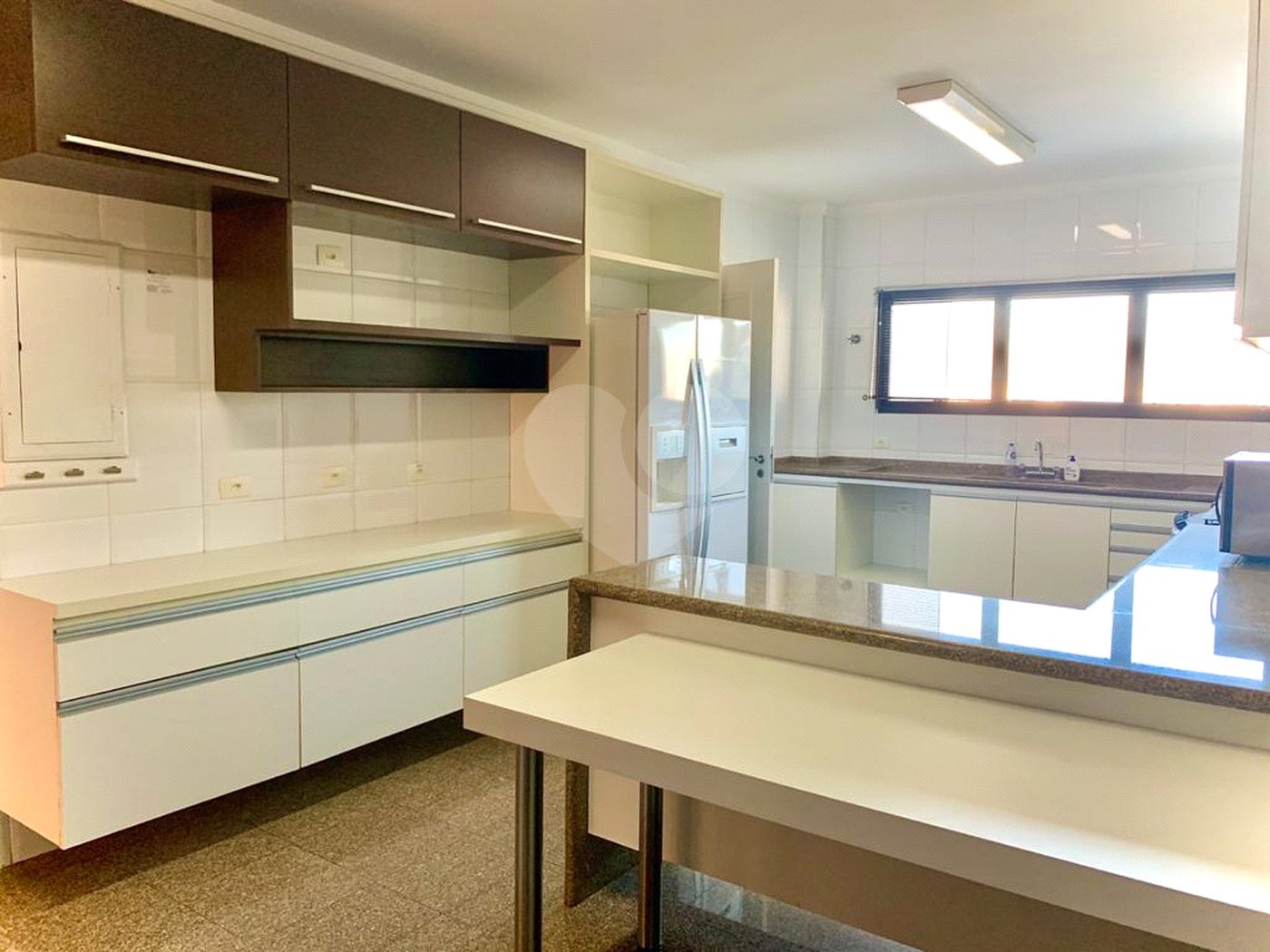 Apartamento à venda com 4 suítes em Jardim Marajoara, São Paulo, SP