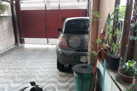 Sobrado à venda com 3 suítes em Vila Nivi, São Paulo, SP