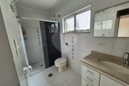 Casa à venda ou para alugar com 3 quartos, sendo 1 suíte, em Parque São Domingos, São Paulo, SP