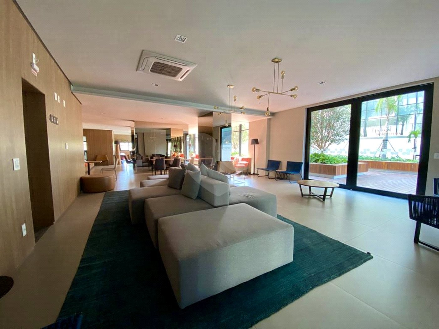 Apartamento para alugar com 3 quartos, sendo 2 suítes,  em Vila Olímpia, São Paulo, SP