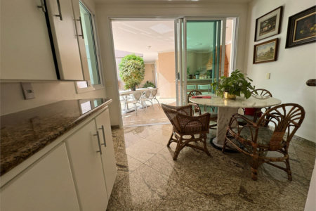Casa à venda com 4 quartos, sendo 3 suítes,  no condomínio Village Vert, Sorocaba - SP