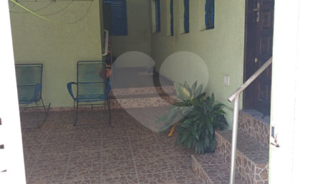 Casa à venda com 4 quartos em Vila Nivi, São Paulo, SP