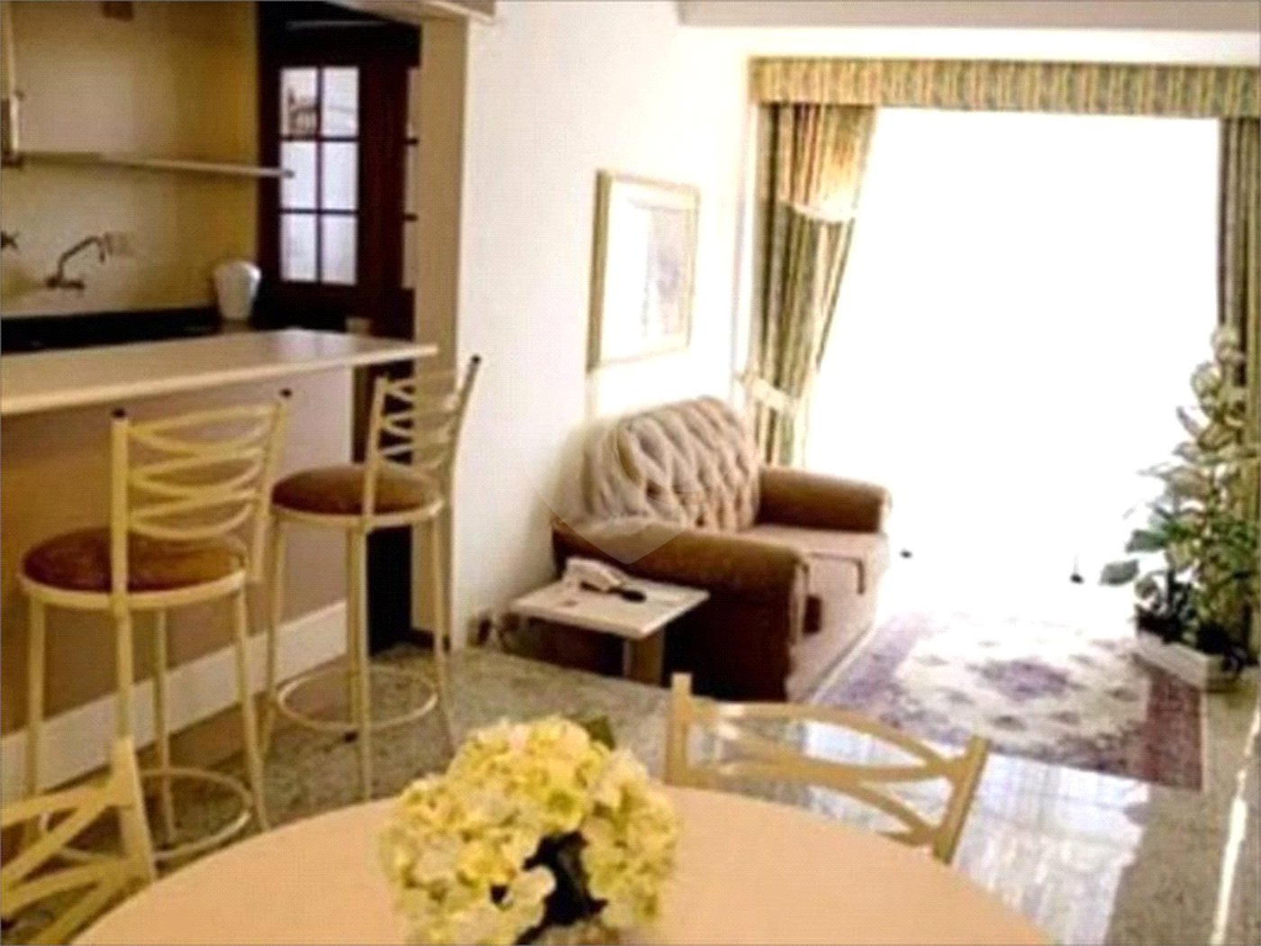 Flat à venda com 1 suíte em Santana, São Paulo, SP