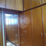Casa à venda com 4 quartos, sendo 2 suítes, no condomínio Osato, Atibaia - SP