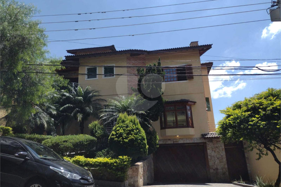 Sobrado à venda com 4 suítes em Jardim Floresta, São Paulo, SP