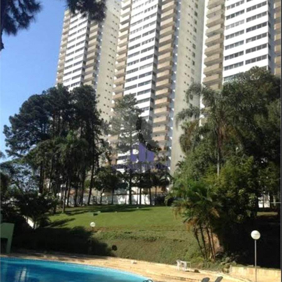 Apartamento à venda com 3 suítes em Cidade Dutra, São Paulo, SP