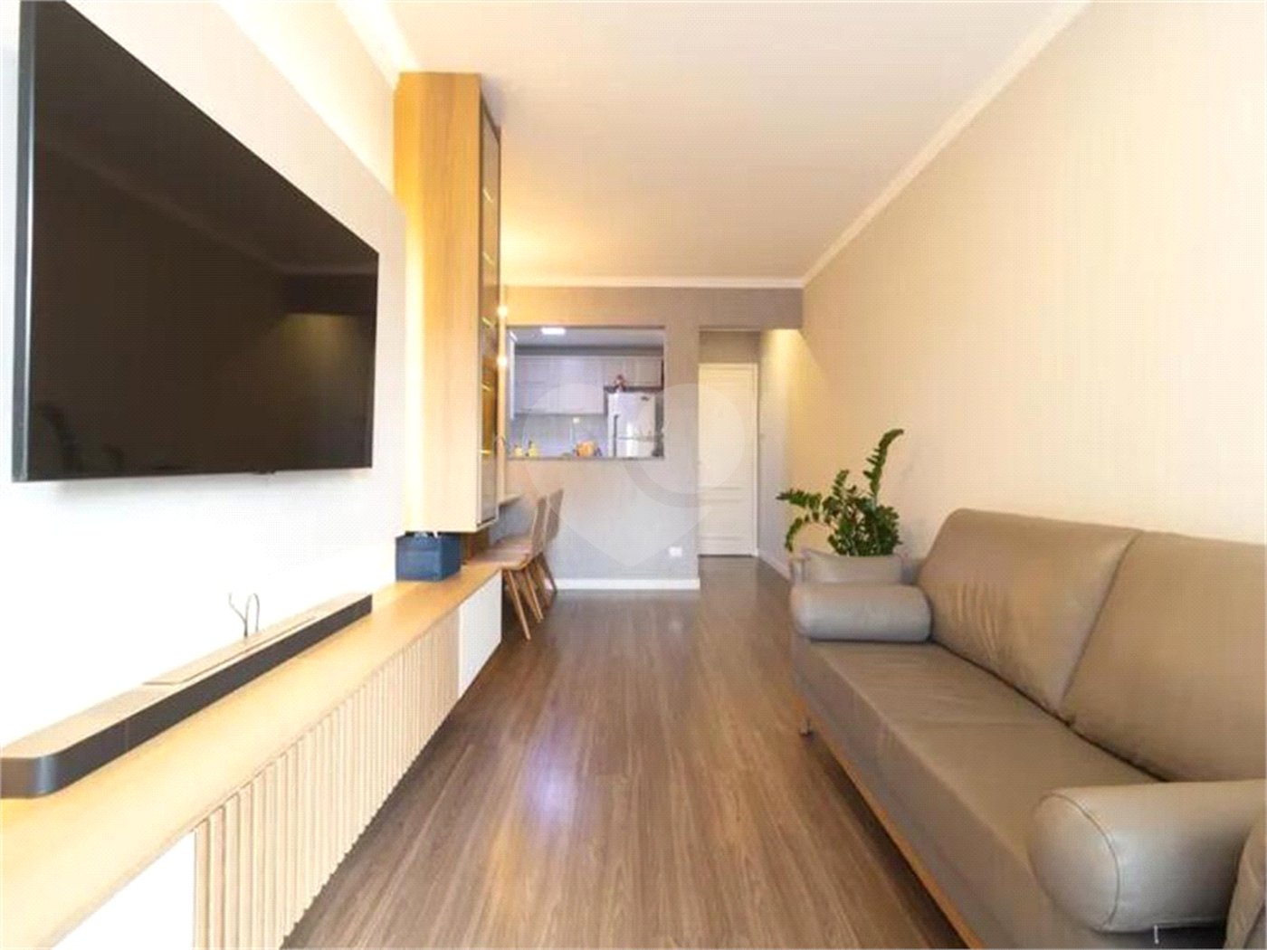 Apartamento à venda com 3 quartos, sendo 1 suíte, em Vila Mariana, São Paulo, SP