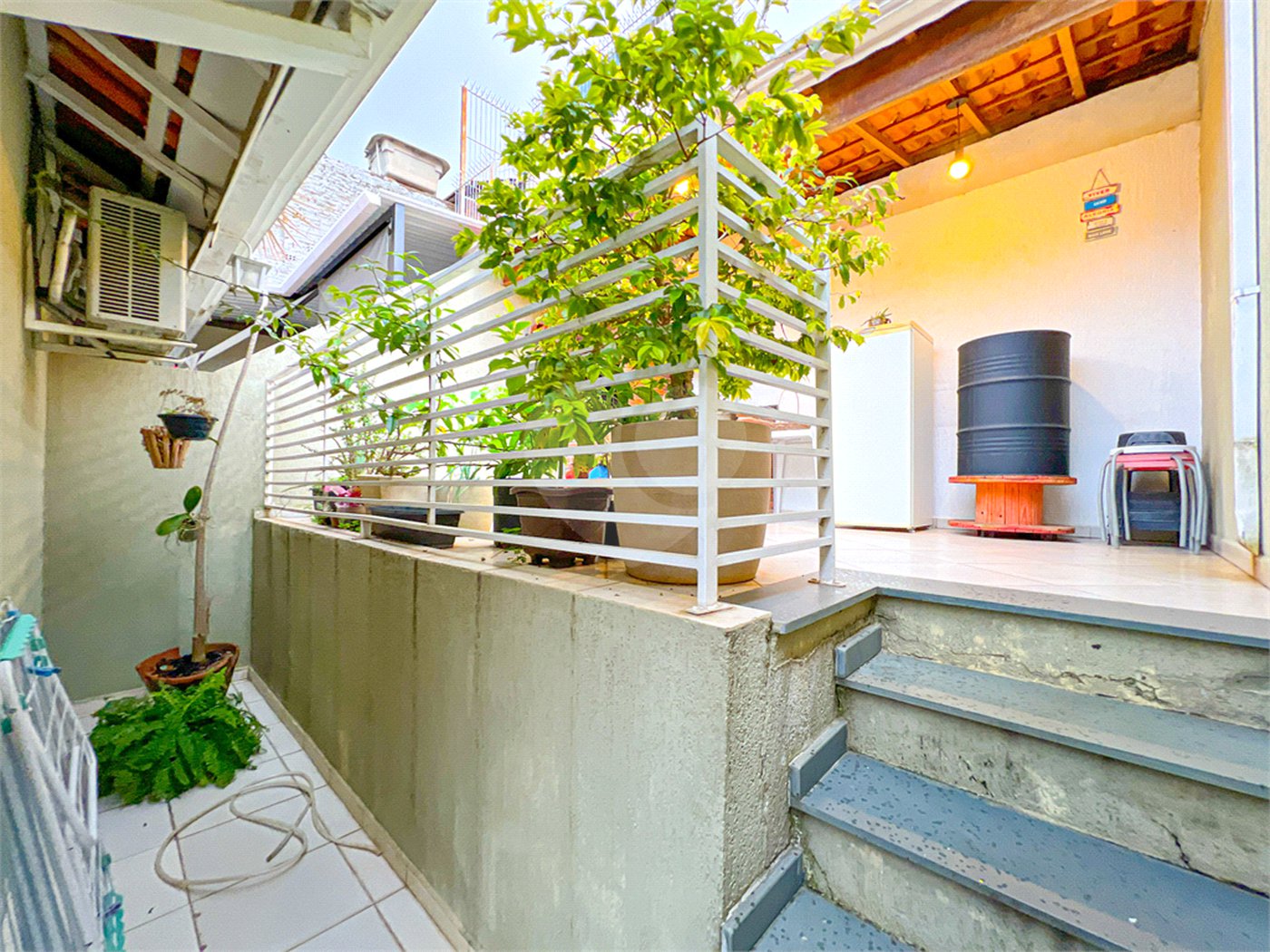 Casa à venda com 3 quartos, sendo 1 suíte,  no condomínio 658, São Paulo - SP