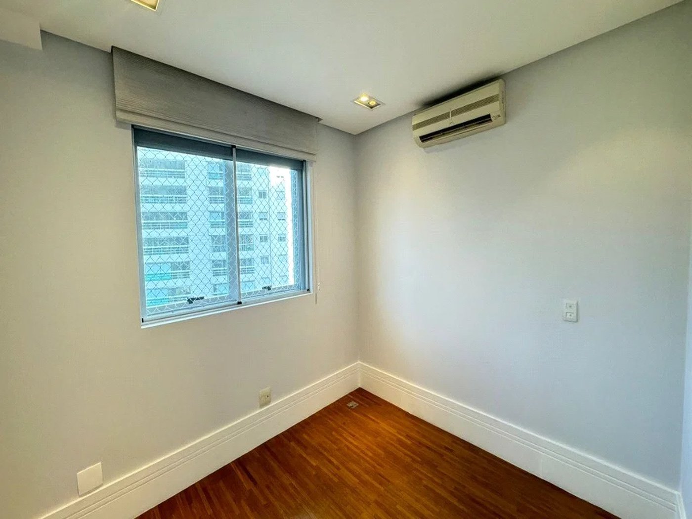 Apartamento à venda com 2 quartos, sendo 1 suíte, em Parque do Morumbi, São Paulo, SP