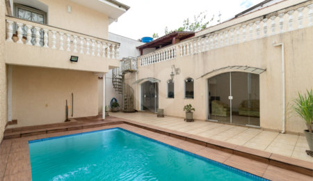 Casa à venda com 3 suítes em Mirandópolis, São Paulo, SP