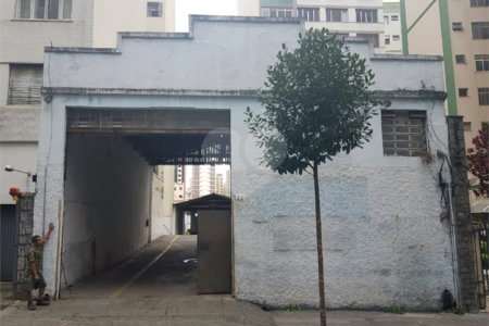 Terreno à venda em Santa Cecília, São Paulo, SP