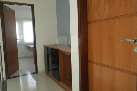 Casa à venda com 3 quartos, sendo 1 suíte, em Vila Mariana, São Paulo, SP