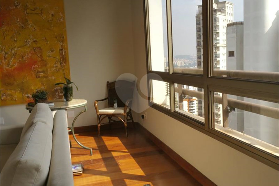 Apartamento à venda ou para alugar com 4 suítes em Morumbi, São Paulo, SP