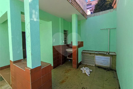 Sobrado à venda com 3 quartos em Chora Menino, São Paulo, SP