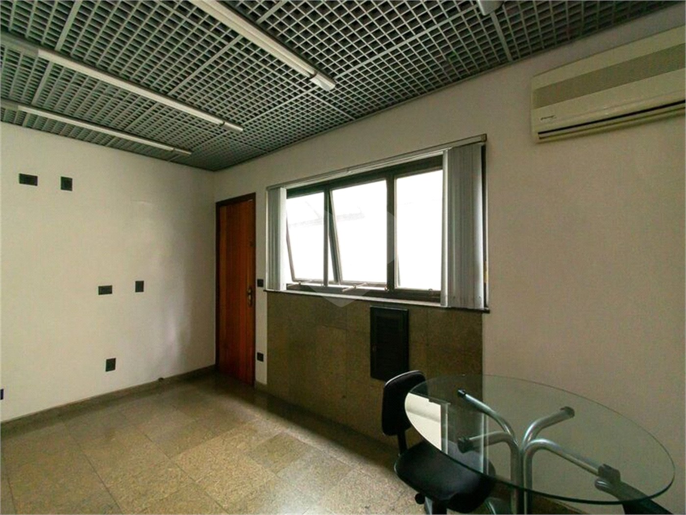 Casa à venda com 8 quartos, sendo 2 suítes, em Indianópolis, São Paulo, SP