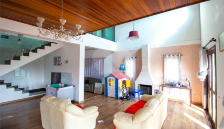 Casa à venda com 3 quartos, sendo 2 suítes, em Alto da Serra (mailasqui), São Roque, SP