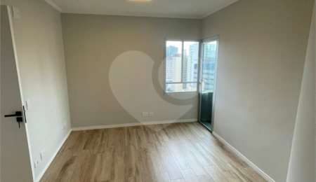 Flat à venda com 1 suíte em Liberdade, São Paulo, SP