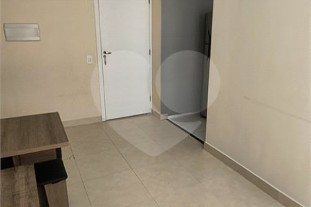 Apartamento à venda com 2 quartos em Jardim do Lago, São Paulo, SP