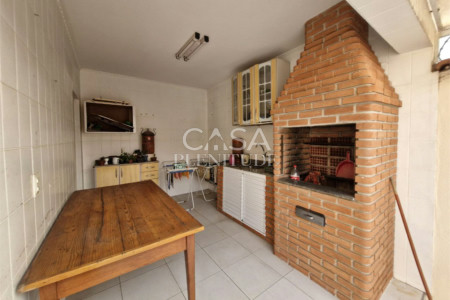 Casa à venda com 2 quartos, sendo 1 suíte,  em Jardim Saira, Sorocaba, SP