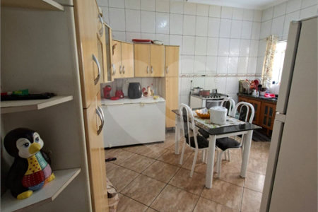 Casa à venda com 4 quartos, sendo 1 suíte,  em Vila Santa Maria, Guarulhos, SP
