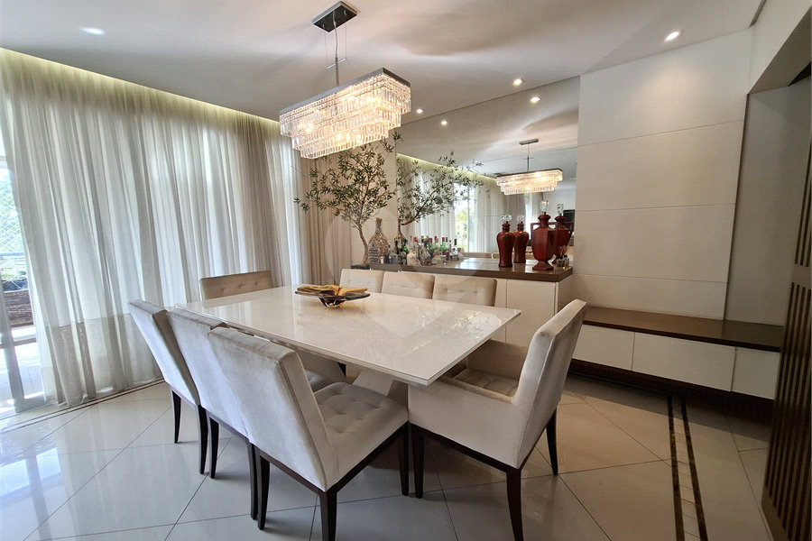 Apartamento à venda com 3 suítes em Santana, São Paulo, SP