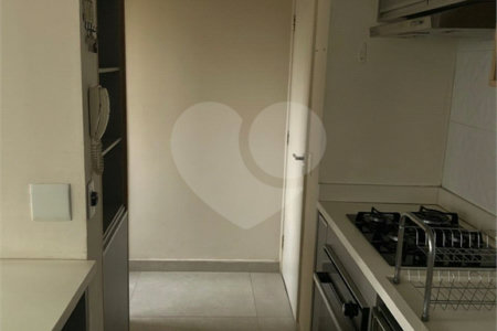 Apartamento à venda com 2 quartos, sendo 1 suíte,  em Paraíso do Morumbi, São Paulo, SP