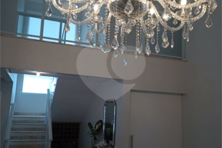 Casa à venda com 4 suítes no condomínio Villaggio Capriccio, Louveira - SP