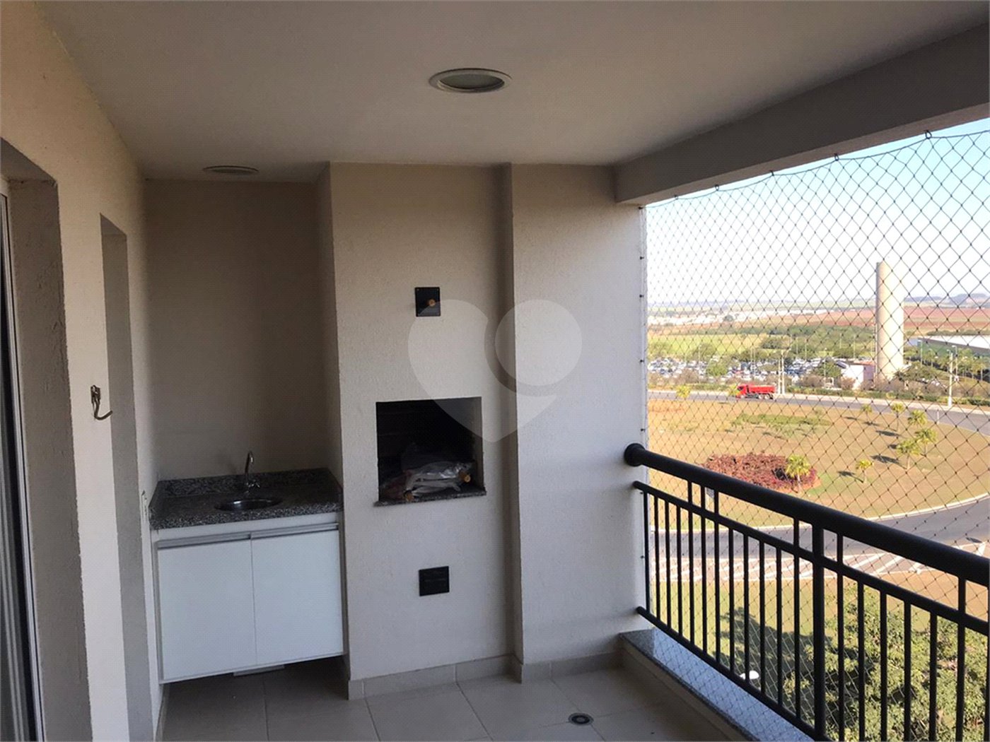 Apartamento à venda com 3 quartos, sendo 1 suíte,  em Jardim Ypê, Paulínia, SP