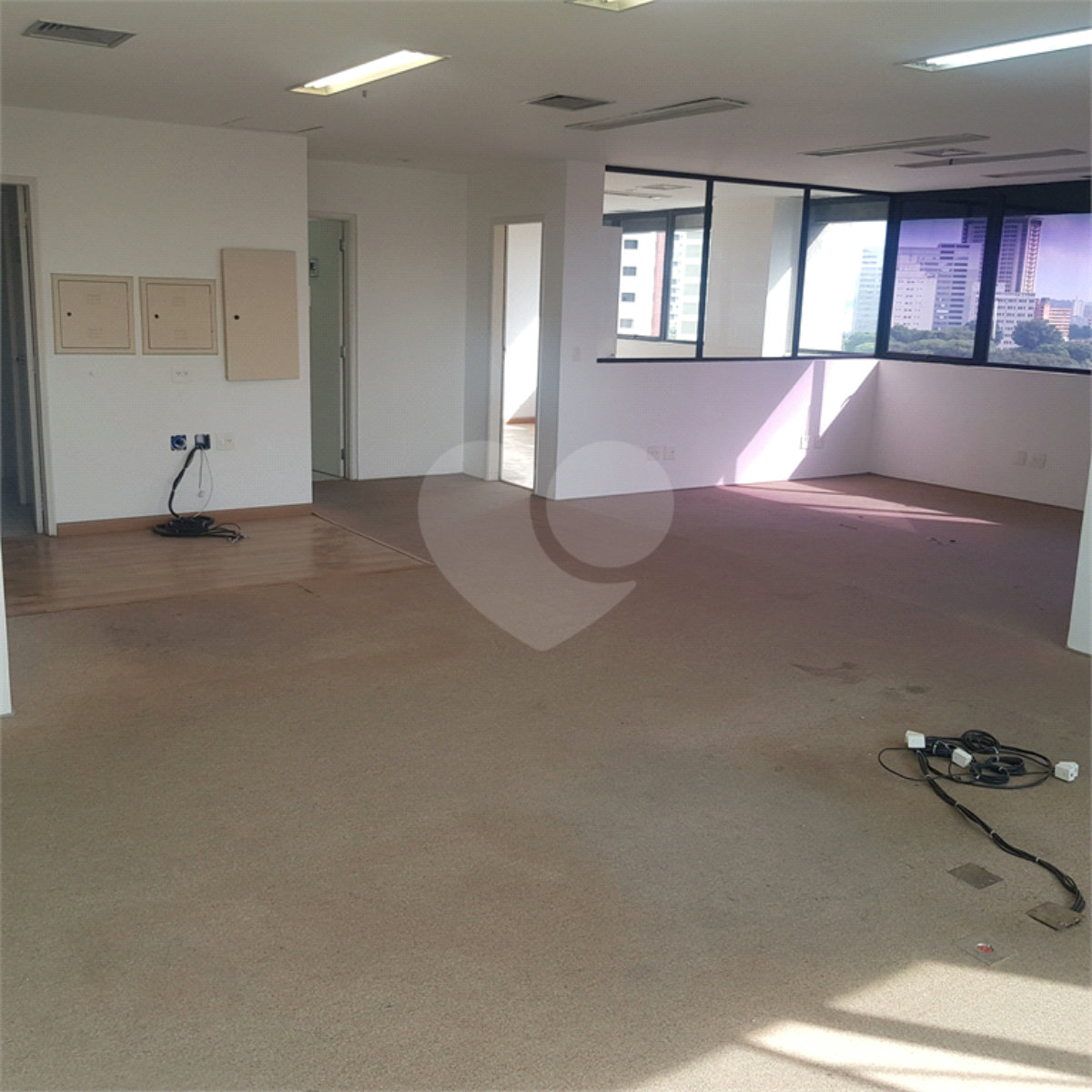 Sala à venda em Alto da Boa Vista, São Paulo, SP