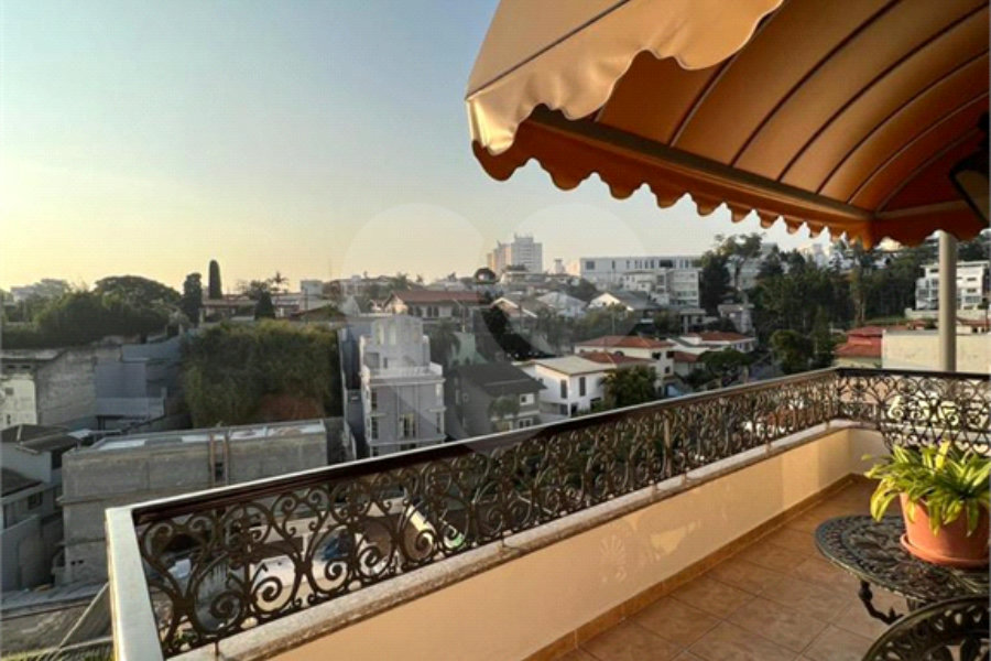 Sobrado à venda com 4 suítes em Jardim São Bento, São Paulo, SP