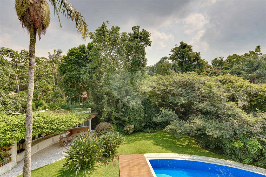 Casa à venda com 5 suítes em Alto da Boa Vista, São Paulo, SP