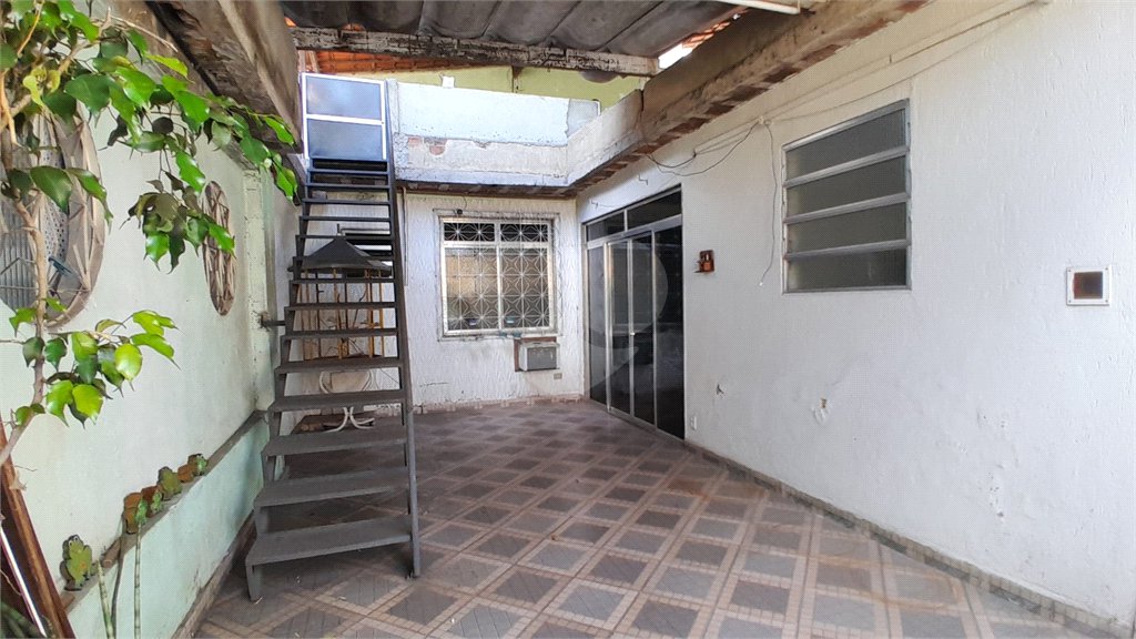 Casa à venda com 2 quartos, sendo 1 suíte, em Bangu, Rio de Janeiro, RJ