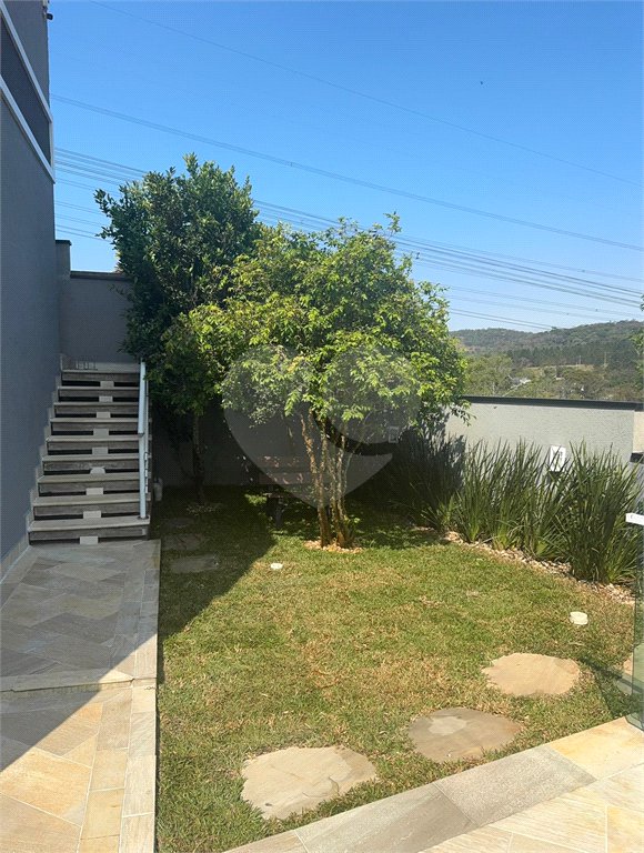 Casa à venda com 3 suítes no condomínio Aruã, Mogi das Cruzes - SP