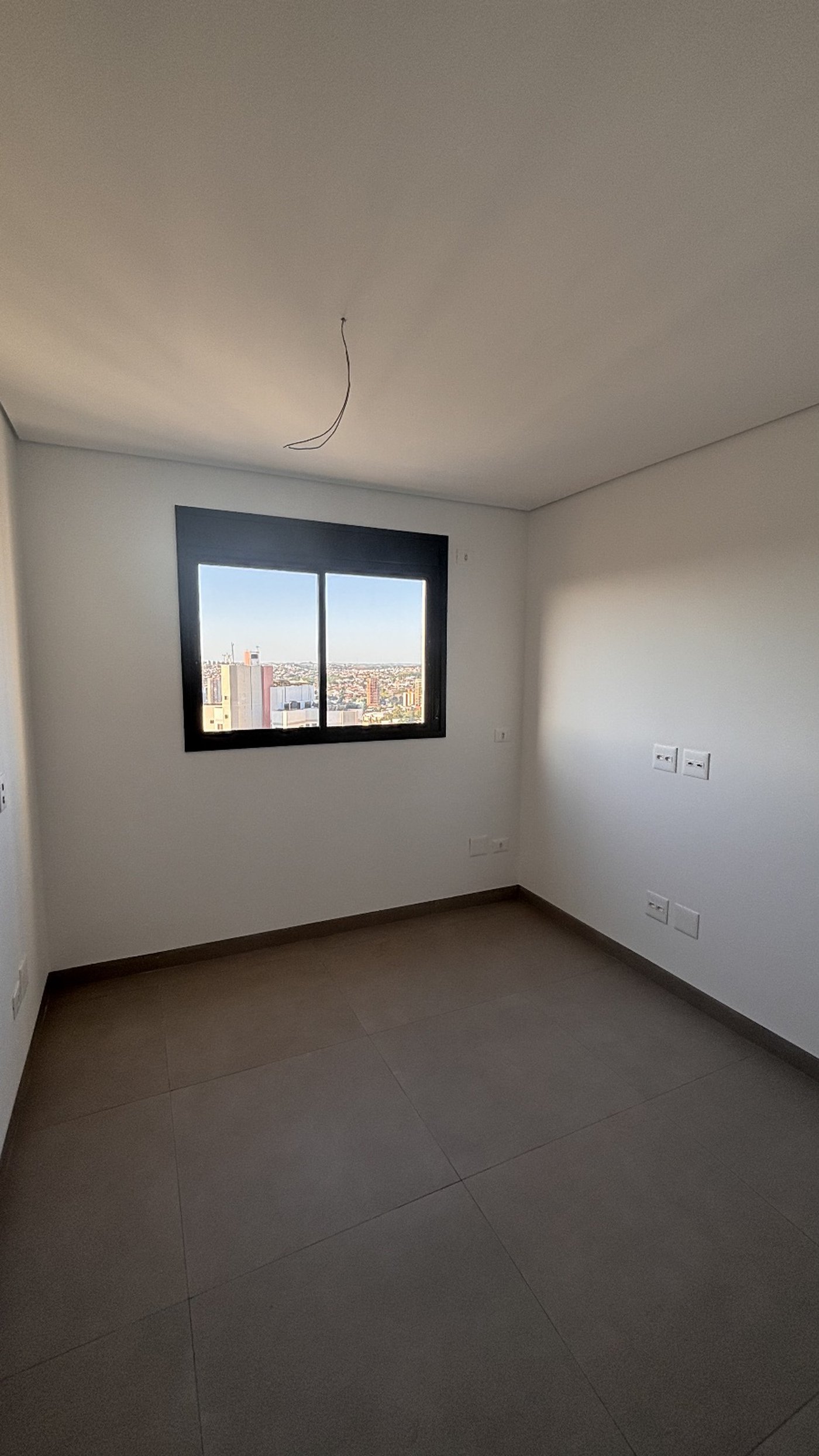 Apartamento à venda com 3 suítes em Edifício Majestic, Presidente Prudente, SP