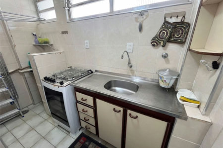 Apartamento de 1 Dormitório na Quadra da Praia das Pitangueiras – Localização Privilegiada!